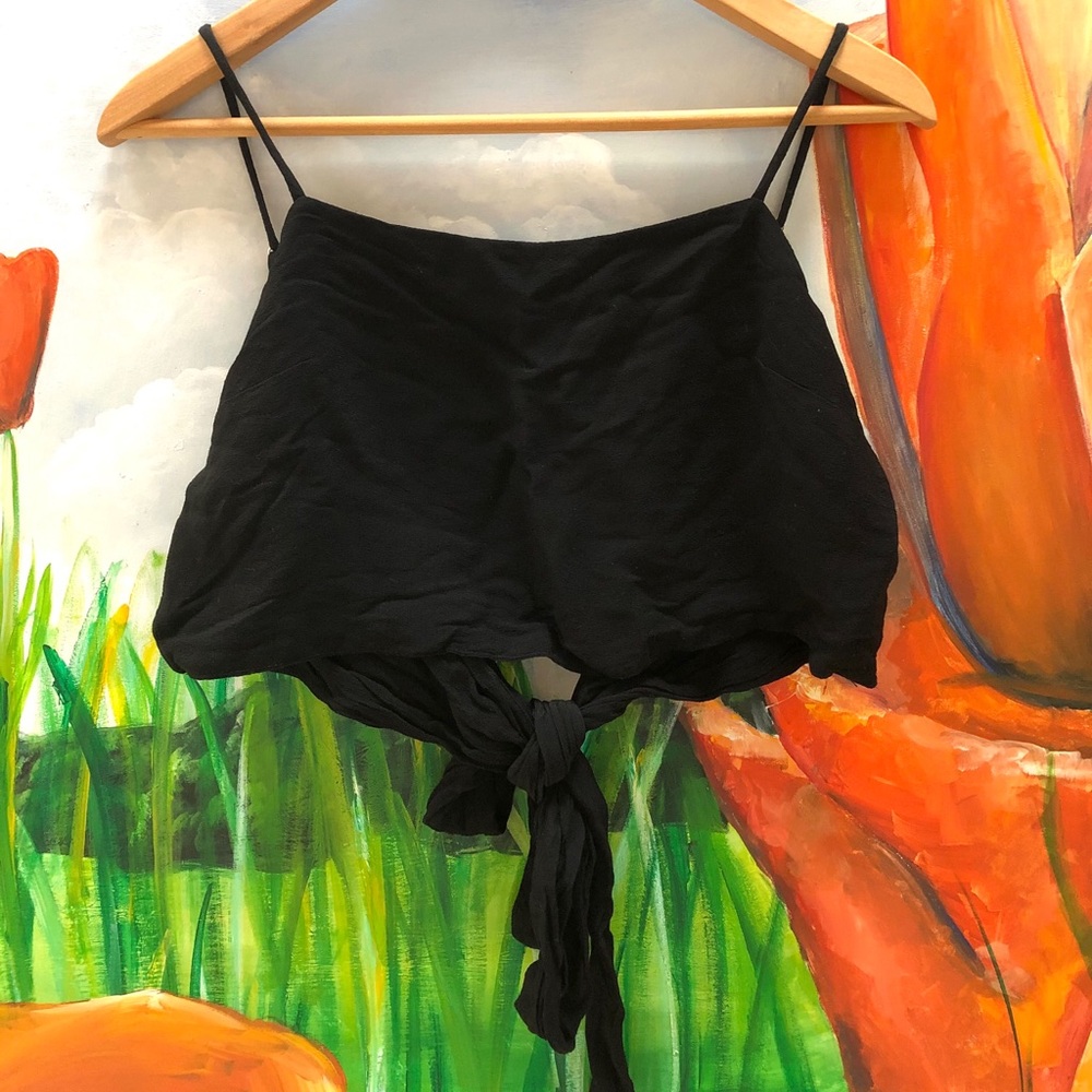 Black tie back crop top